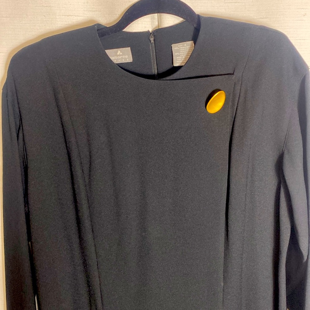 Liz Claiborne Black Shift Dress Size 4 Gold Button Vintage Style - Picture 6 of 14